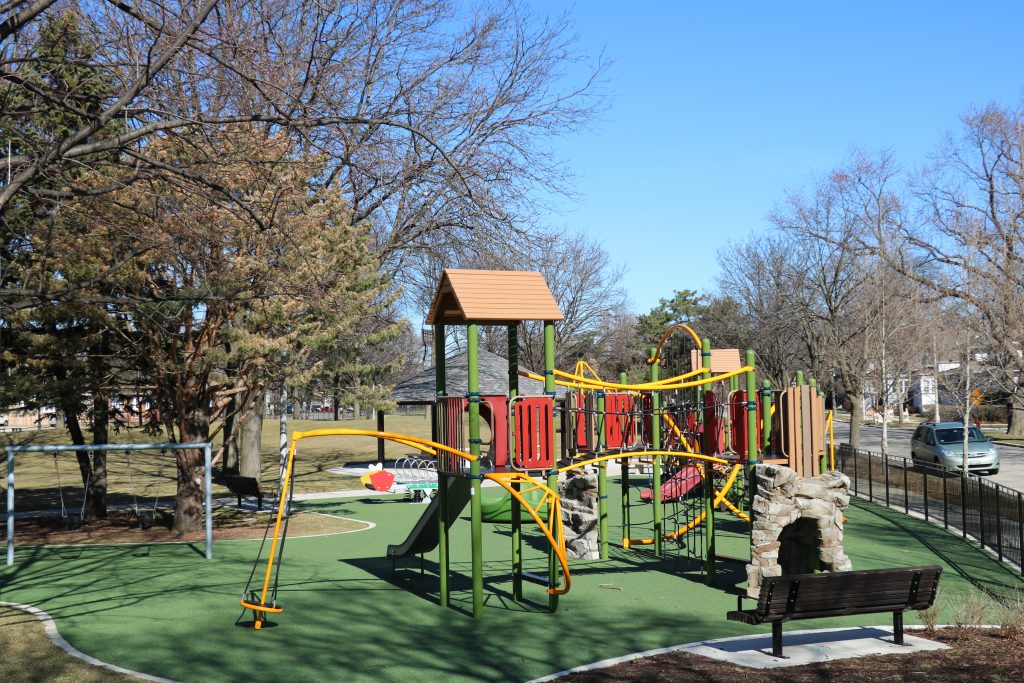 maple park playground