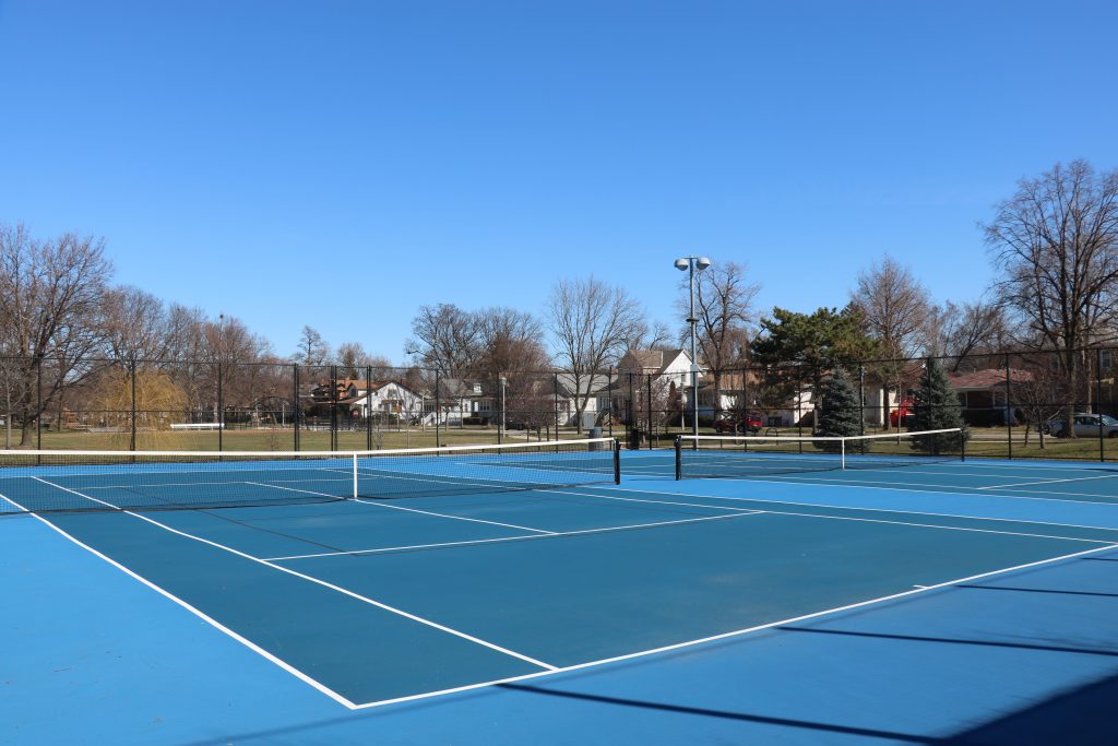 maple park tennis courts