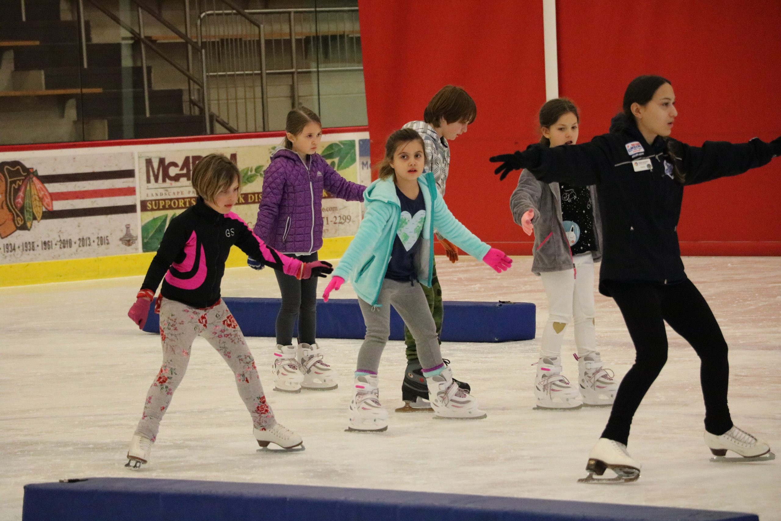 kids learn how to skate