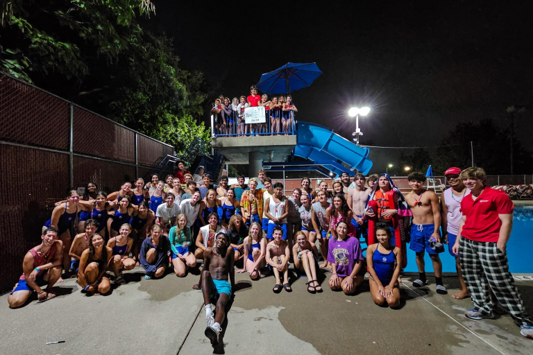 2024 lifeguards pose for an end of the summer picture