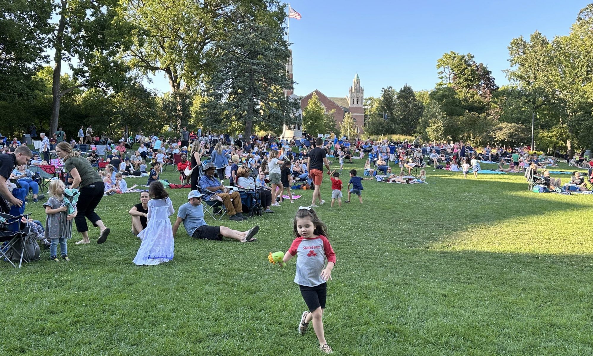 concert listeners in scoville park